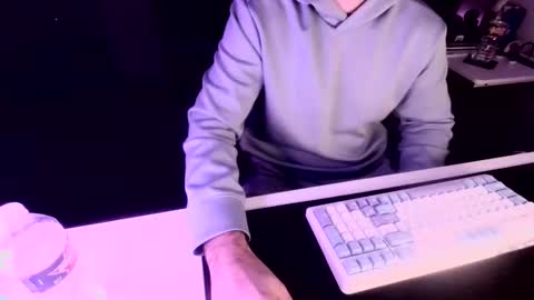 Snapshot of dirtyzaddyy chatting on 12/17/25, 04:07 dirtyzaddyy online show from 12/17/25, 04:07