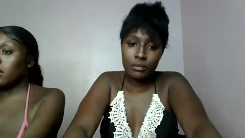 Snapshot of disah_002 chatting on 03/08/25, 02:12 disah_002 online show from 03/08/25, 02:12