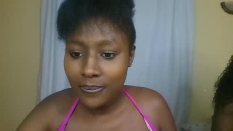 Snapshot of disah_002 chatting on 10/22/25, 05:02 disah_002 online show from 10/22/25, 05:02