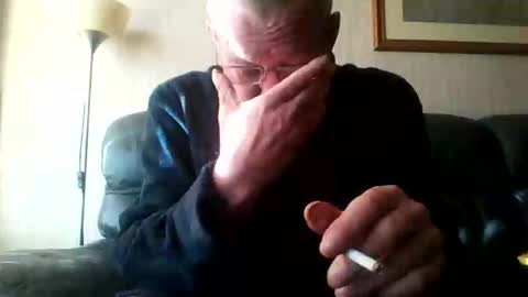 Snapshot of discovery63 chatting on 01/14/26, 12:22 discovery63 online show from 01/14/26, 12:22