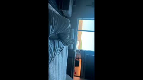 ClosetedDiscreetXec online show from 11/12/25, 09:14