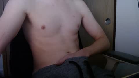 Snapshot of disorderlyslut chatting on 10/12/25, 07:13 disorderlyslut online show from 10/12/25, 07:13