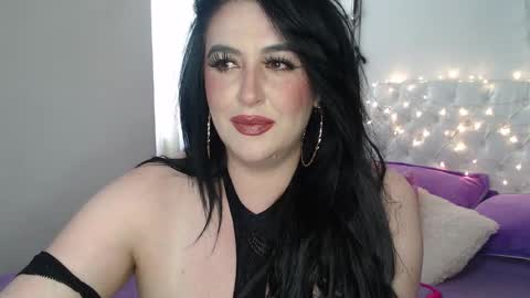 ditta_von_teesee_ online show from 12/14/24, 08:18