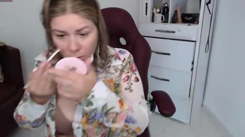 Diva online show from 02/25/25, 10:29