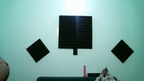 Snapshot of divavic_24 chatting on 01/17/25, 08:02 DIVA online show from 01/17/25, 08:02