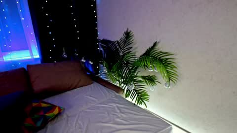 Tia online show from 12/29/24, 02:38