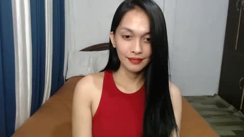 DIVINA online show from 01/10/25, 03:06