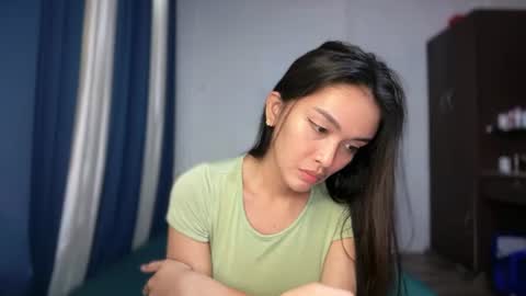 DIVINA online show from 07/17/26, 02:29