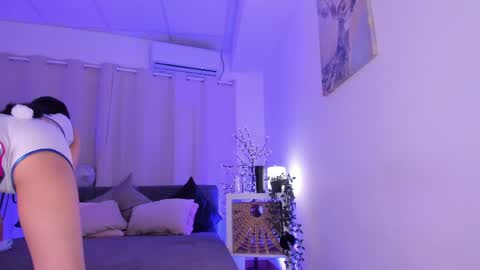 AKITA MEW MEW Follow  online show from 05/07/26, 06:19