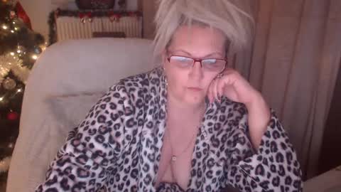 Alexxa online show from 11/27/25, 11:07