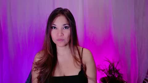 DivineLynn online show from 01/22/25, 01:42