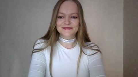 Snapshot of dixie_bangbang chatting on 04/08/26, 01:33 dixie_bangbang online show from 04/08/26, 01:33