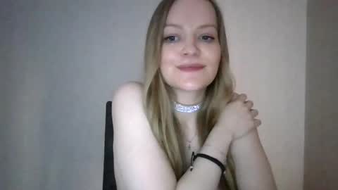 Snapshot of dixie_bangbang chatting on 04/14/26, 02:45 dixie_bangbang online show from 04/14/26, 02:45