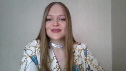 Snapshot of dixie_bangbang chatting on 04/18/26, 01:37 dixie_bangbang online show from 04/18/26, 01:37