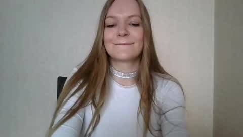 Snapshot of dixie_bangbang chatting on 04/22/26, 08:39 dixie_bangbang online show from 04/22/26, 08:39