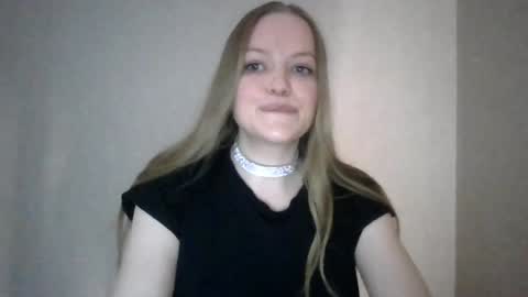 Snapshot of dixie_bangbang chatting on 04/24/26, 01:57 dixie_bangbang online show from 04/24/26, 01:57