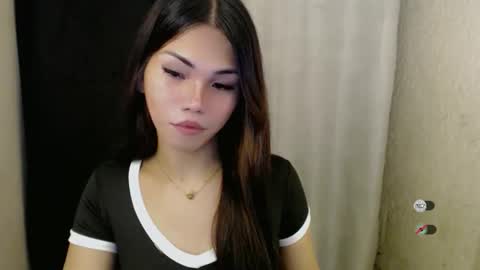 Snapshot of dixie_cutie chatting on 12/16/25, 02:00 Dixie online show from 12/16/25, 02:00