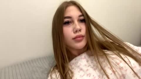 Stella online show from 09/28/25, 05:29