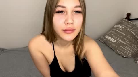 Stella online show from 10/02/25, 04:58