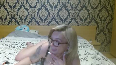 Snapshot of dixiedeluxe chatting on 03/14/26, 06:35 Dixie online show from 03/14/26, 06:35