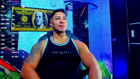 Snapshot of dixon_ray_ chatting on 09/30/25, 01:54 Dixon online show from 09/30/25, 01:54