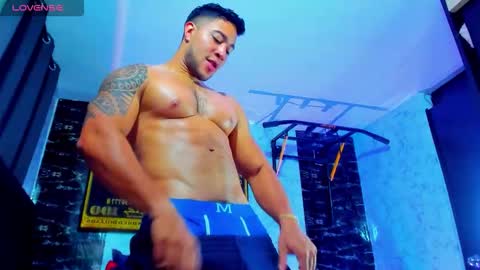 Snapshot of dixon_ray_ chatting on 10/28/25, 02:04 Dixon online show from 10/28/25, 02:04