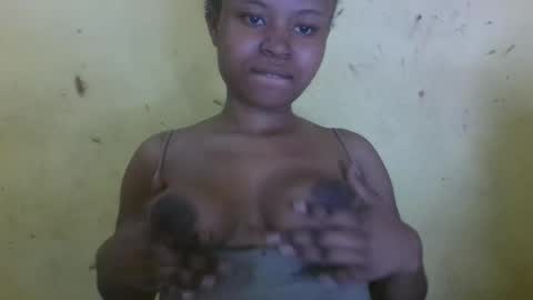 Snapshot of djami534591 chatting on 11/10/25, 10:25 djami534591 online show from 11/10/25, 10:25