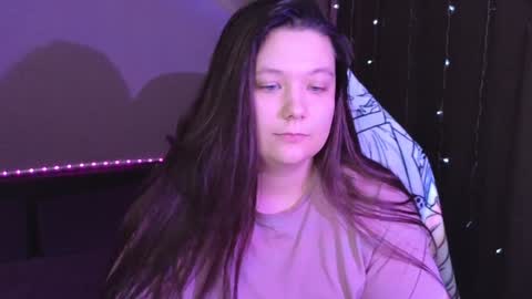 Snapshot of djennapalme chatting on 01/08/25, 01:20 Jenia online show from 01/08/25, 01:20