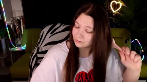 Snapshot of djennapalme chatting on 01/25/25, 01:43 Jenia online show from 01/25/25, 01:43