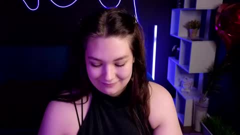 Snapshot of djennapalme chatting on 03/05/25, 11:28 Jenia online show from 03/05/25, 11:28