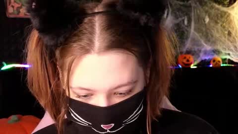 Snapshot of djennapalme chatting on 11/01/25, 01:40 Jenia online show from 11/01/25, 01:40