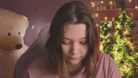 Snapshot of djennapalme chatting on 12/15/25, 03:22 Jenia online show from 12/15/25, 03:22
