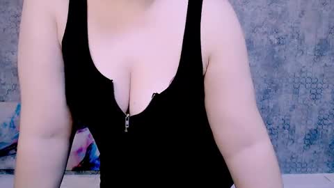 djullia online show from 01/12/25, 03:14
