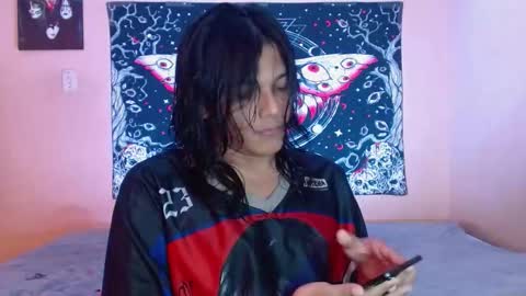 Snapshot of dk_204 chatting on 11/26/25, 08:10 daiki sx online show from 11/26/25, 08:10