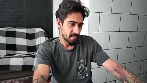 Snapshot of dmacedo96 chatting on 09/26/25, 04:33 AmigodotadoZL online show from 09/26/25, 04:33