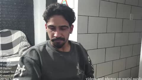 Snapshot of dmacedo96 chatting on 10/14/25, 04:02 AmigodotadoZL online show from 10/14/25, 04:02