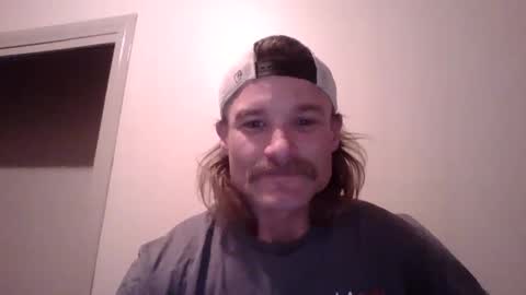 Snapshot of dngl264699 chatting on 09/20/25, 03:29 ImperviousAnchored online show from 09/20/25, 03:29