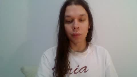 Snapshot of dobb582726 chatting on 12/18/25, 09:43 dobb582726 online show from 12/18/25, 09:43