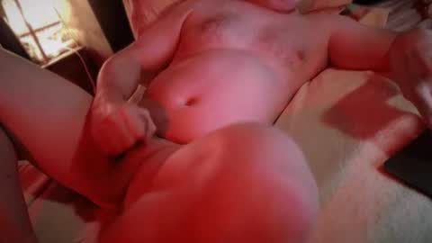 Snapshot of dobbyboy12 chatting on 10/28/25, 05:59 Saint James online show from 10/28/25, 05:59