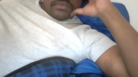 Snapshot of dockomodo77 chatting on 09/11/25, 12:22 Alex online show from 09/11/25, 12:22