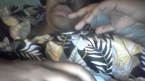 Snapshot of dockomodo77 chatting on 10/18/25, 05:10 Alex online show from 10/18/25, 05:10