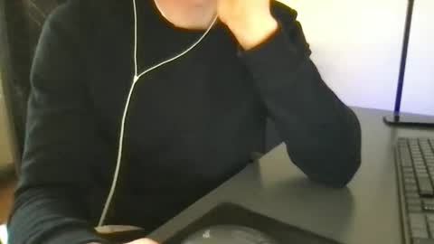 doctor_luv_69 online show from 05/06/26, 09:58