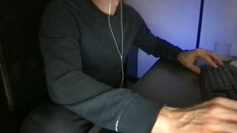 doctor_luv_69 online show from 06/13/26, 10:08
