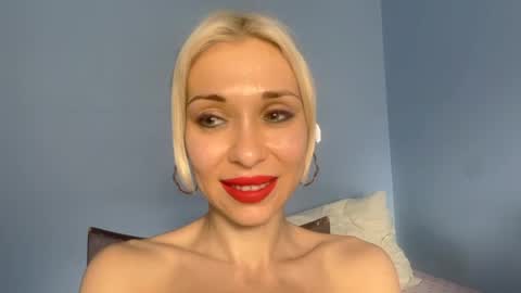 Snapshot of dodierespass chatting on 06/05/26, 11:38 Anna online show from 06/05/26, 11:38