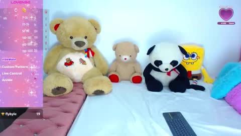 Snapshot of doe_sofi chatting on 11/28/25, 08:06 sofi online show from 11/28/25, 08:06