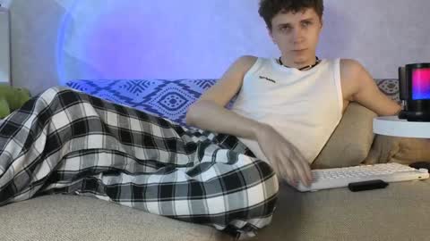 Alex online show from 12/28/24, 03:37