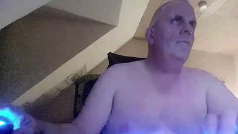 doggy2629 online show from 10/31/25, 06:20