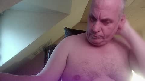 doggy2629 online show from 02/11/26, 03:39