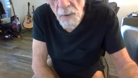 dogluc7 online show from 11/27/25, 07:05