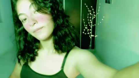 DOLCE XOXO online show from 06/04/26, 01:17